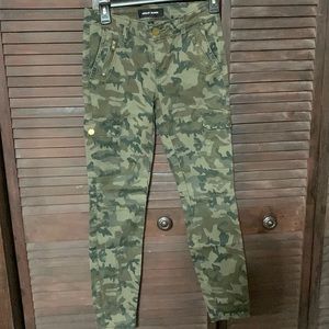 Ashley Mason Camo skinny pants